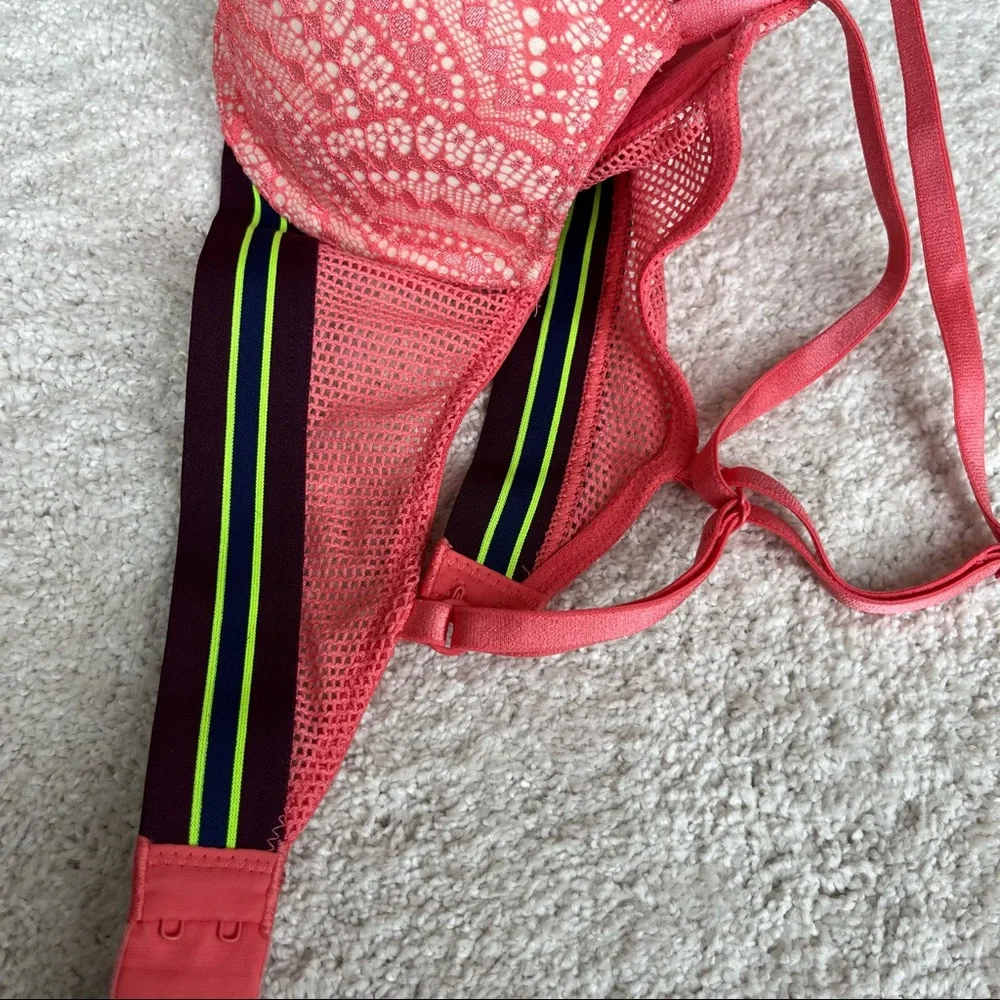 Victorias Secret Very Sexy Plunge Bra